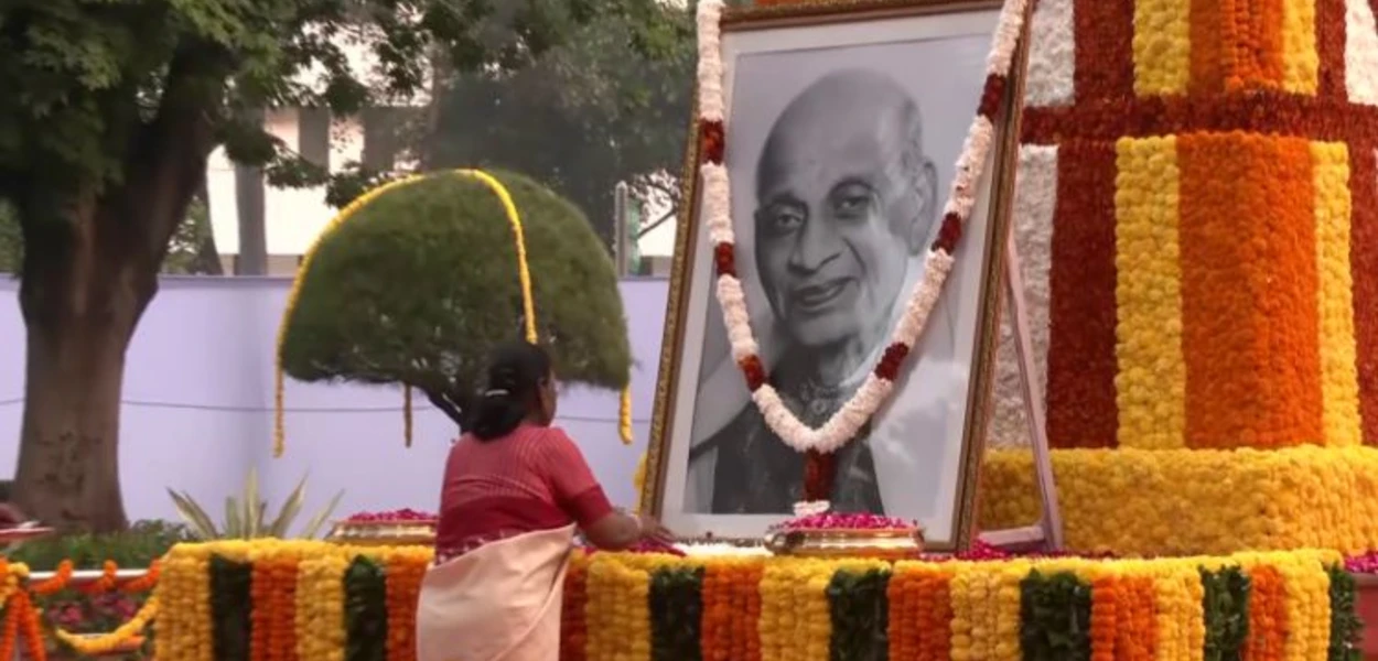 জন্মবাৰ্ষিকীত চৰ্দাৰ পেটেলক দেশৰ প্রধানমন্ত্ৰীৰ লগতে দেশৰ নেতাসকলৰ শ্ৰদ্ধাঞ্জলি জ্ঞাপন 