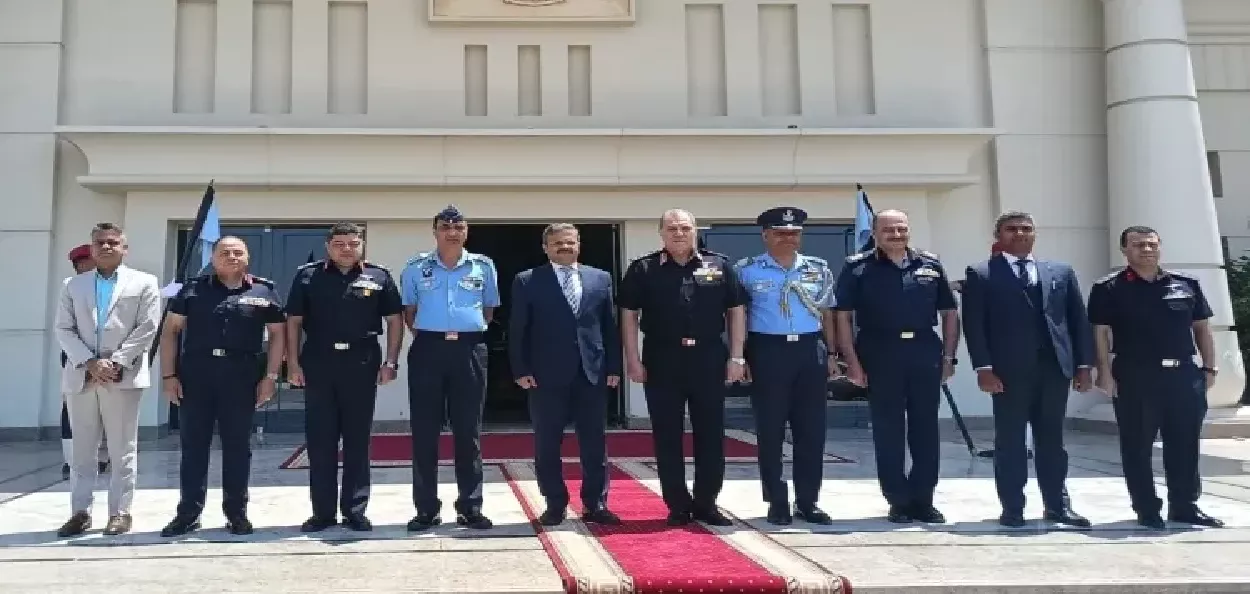 ভাৰত-ইজিপ্তৰ ১১ সংখ্যক যুটীয়া প্ৰতিৰক্ষা সমিতিৰ বৈঠকৰ এক দৃশ্য